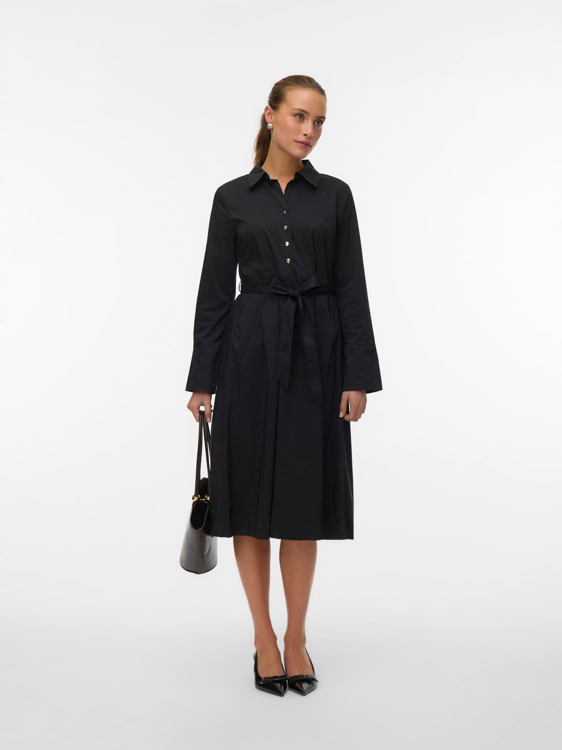 model_shot-front